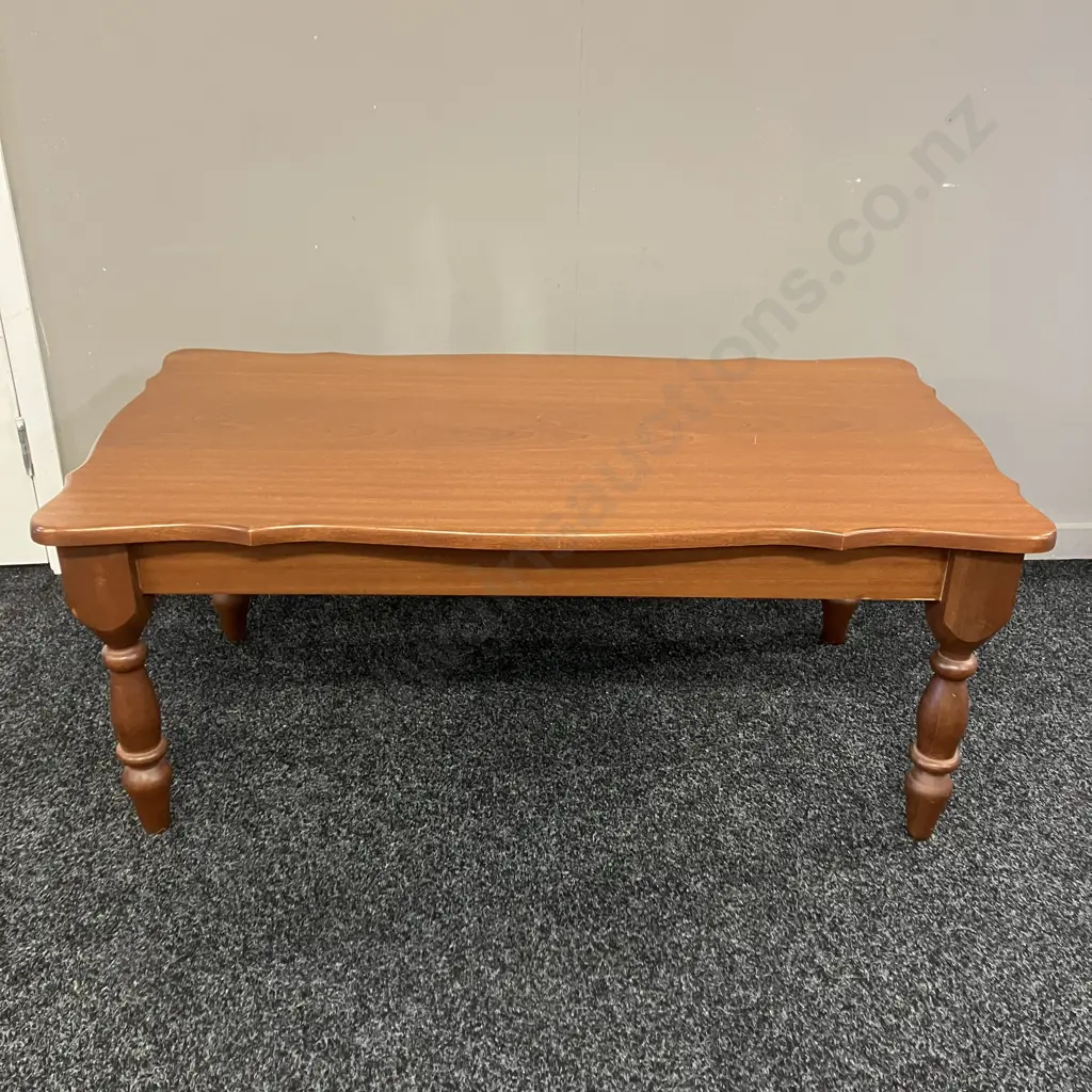 Mahogany Occasional Table, Turned legs. H42 W100 D54cm Image 1++