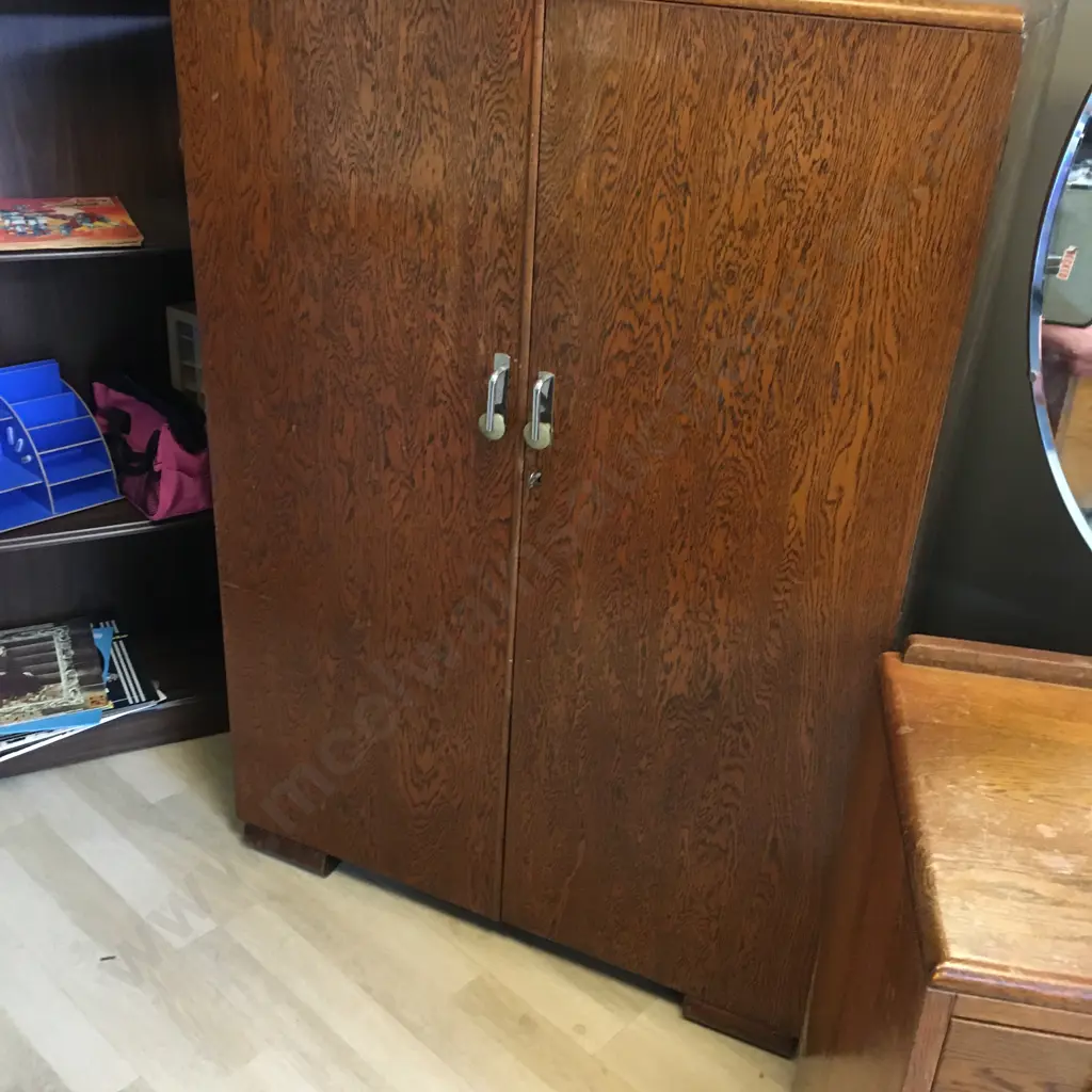 Oak Art Deco Mirrored 4 Drawer Dressing Table & Manrobe With Key, Original Handles, H157 W106 D50cm, H128 W90 D47cm Image 1++