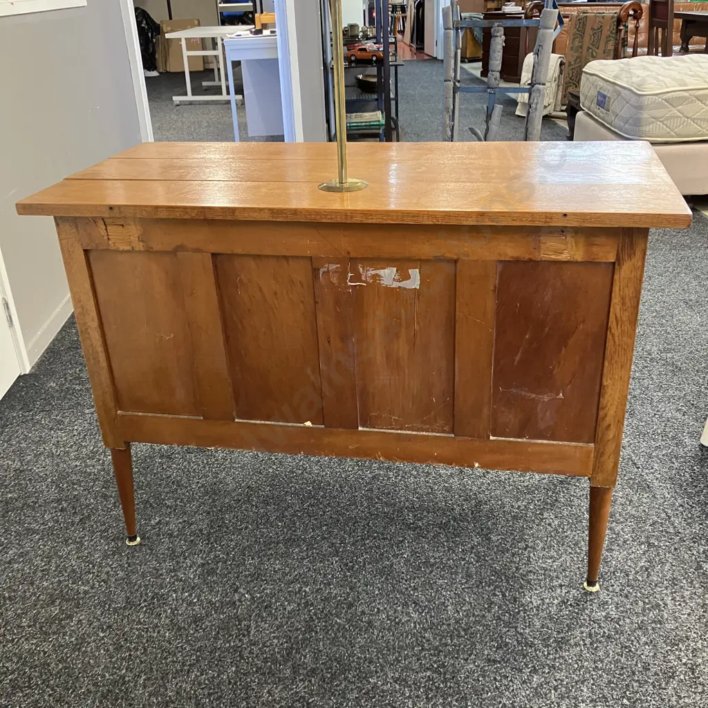 Mid Century Oak 4 Drawer Chest On Long Legs With Bracket For Mirror, Ornate Handles. H77 Plus Mirror Mount W107 D50cm Image 1++