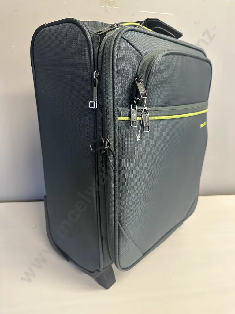 Green Flylite Cabin Travel Bag Image 1++