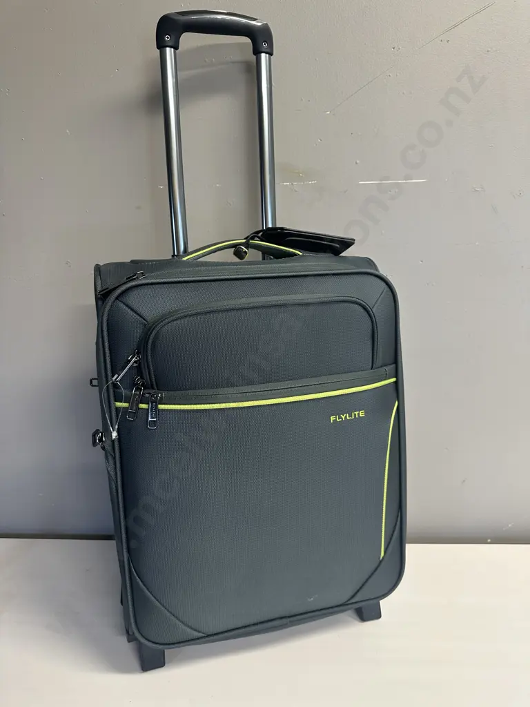 Green Flylite Cabin Travel Bag Image 1++