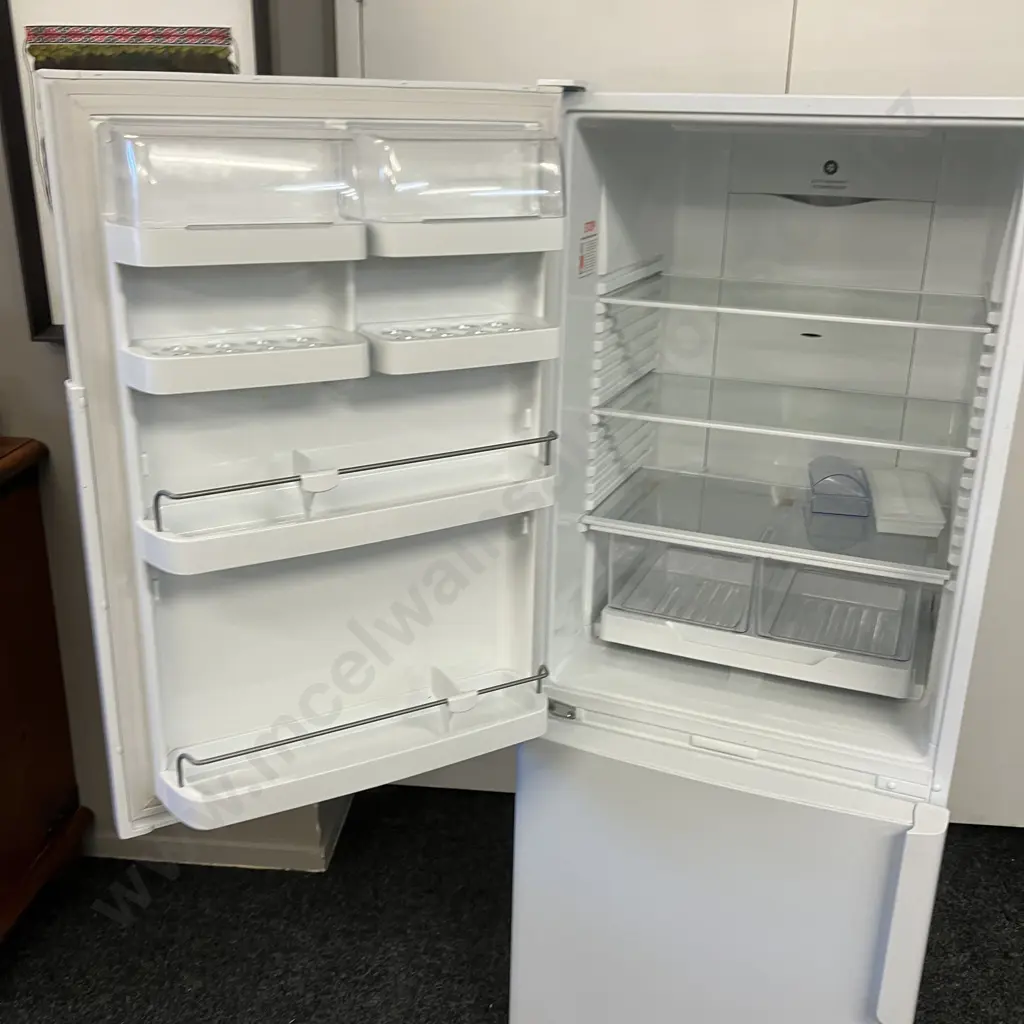 Fisher & Paykel E372B Active Smart Fridge Freezer, 308 Litre, Serial #RKG842538 Image 1++