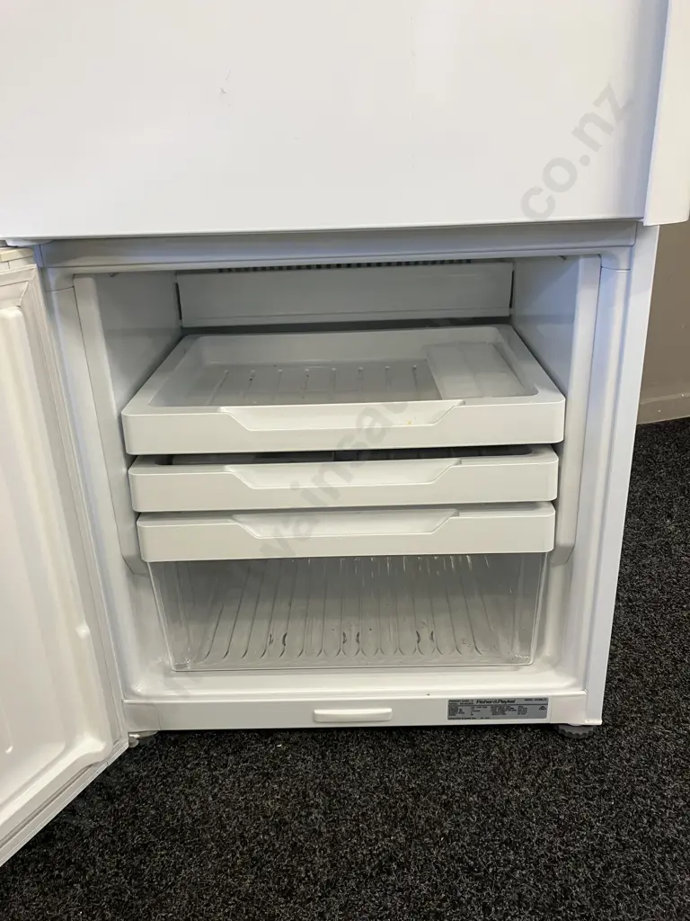 Fisher & Paykel E372B Active Smart Fridge Freezer, 308 Litre, Serial #RKG842538 Image 1++