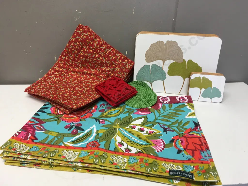 Selection of Placemats Including Morgan & Finch Etc Image 1++