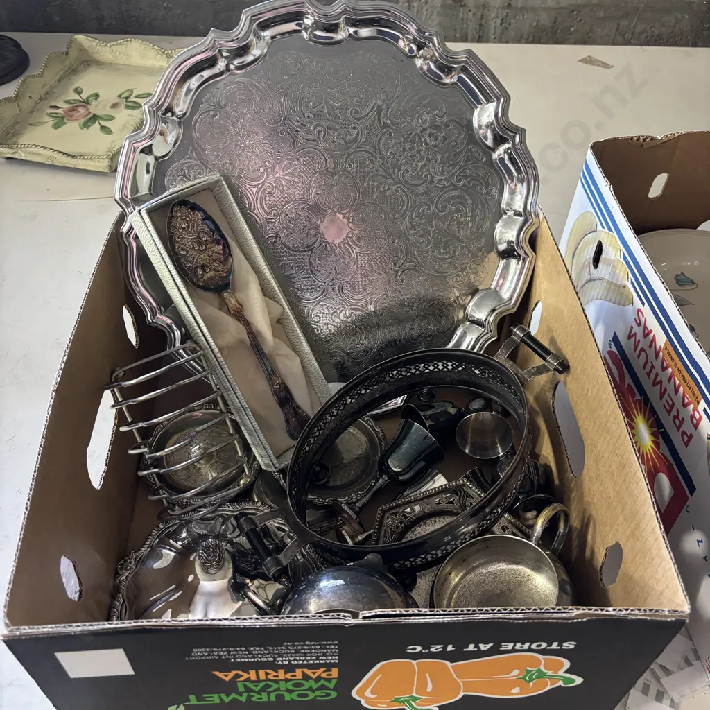 Box of Assorted Silverware Image 1++