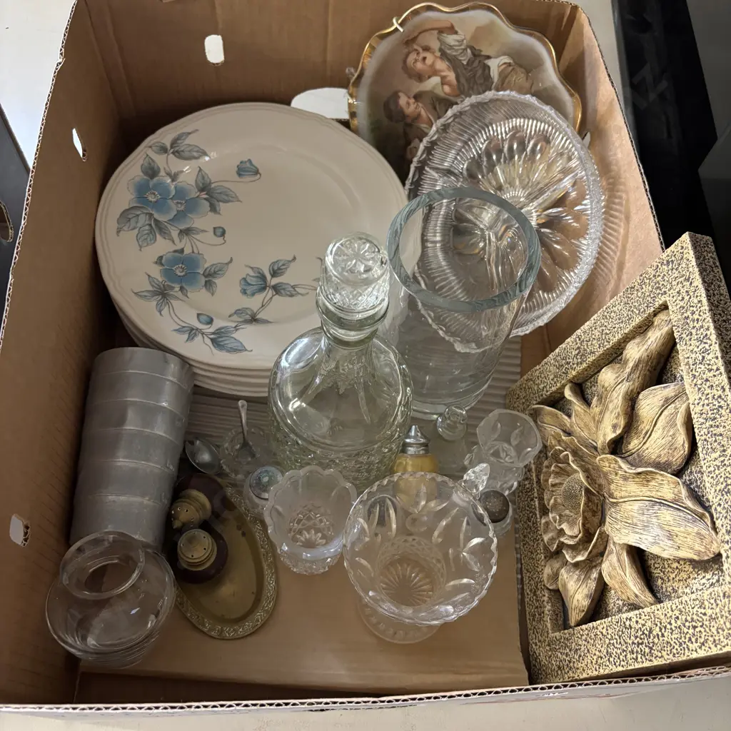 Box of Assorted Image 1++