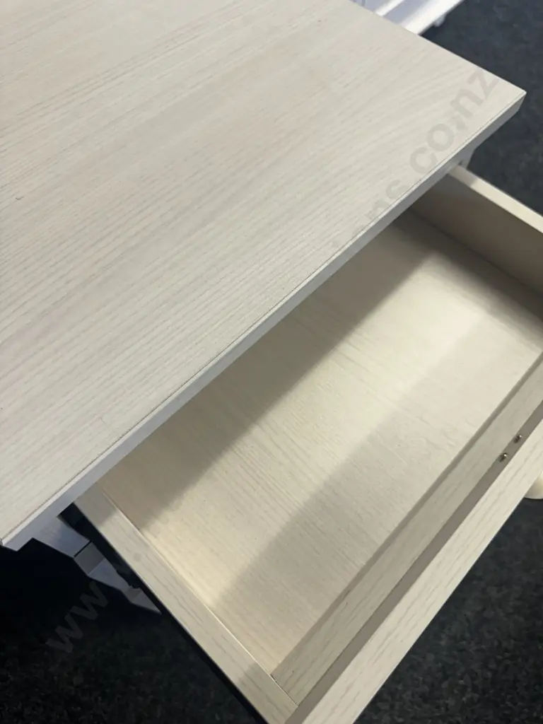 Cream Oak Look 3 Drawer Filing Cabinet H63,W47,D46cm. Image 1++