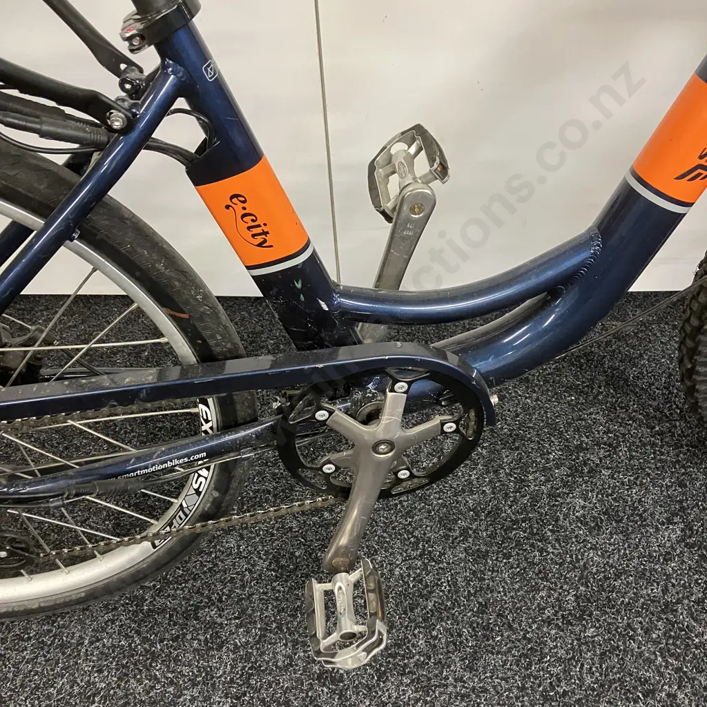 Blue & Orange Smartmotion e-city E-Bike (sold as-is) Image 1++