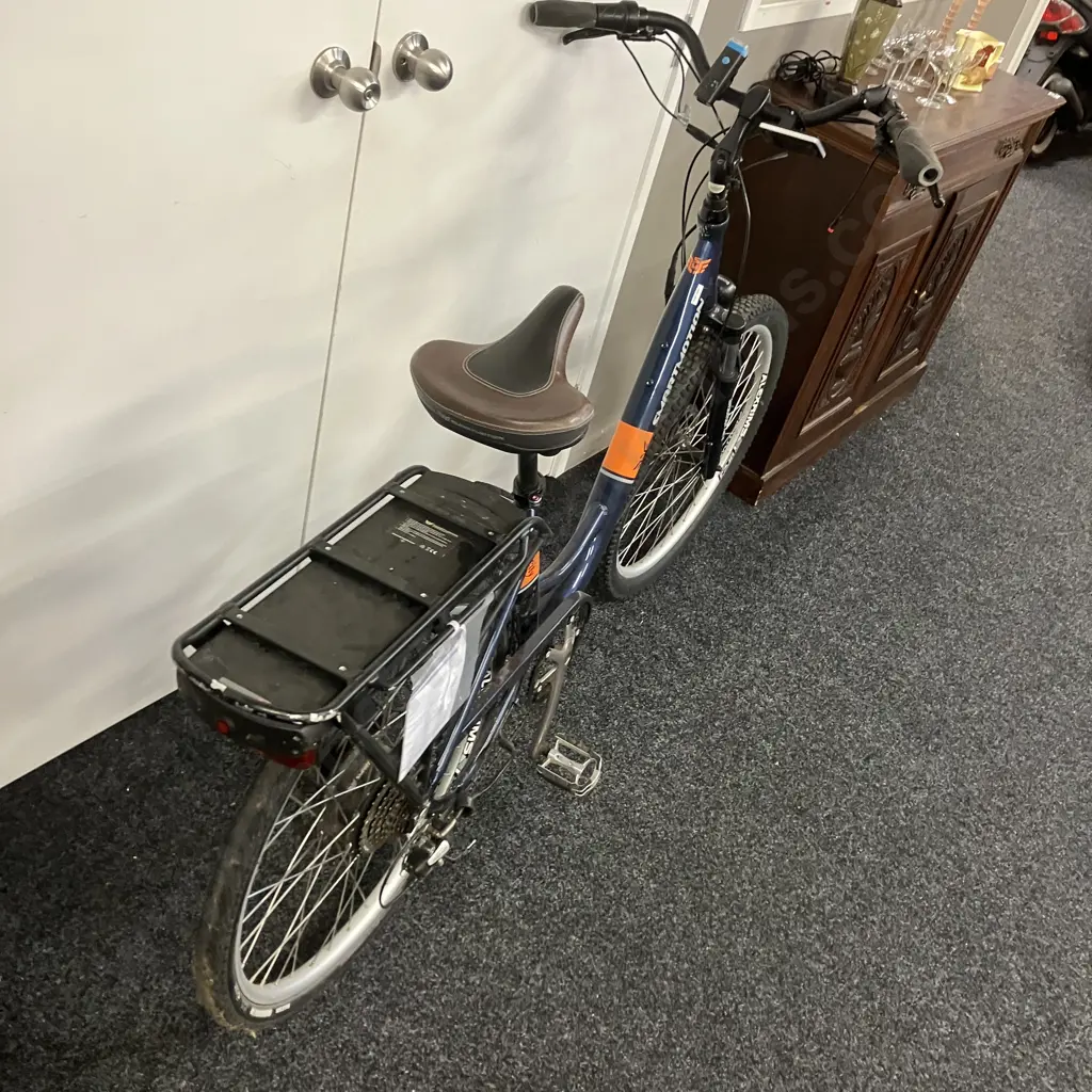 Blue & Orange Smartmotion e-city E-Bike (sold as-is) Image 1++