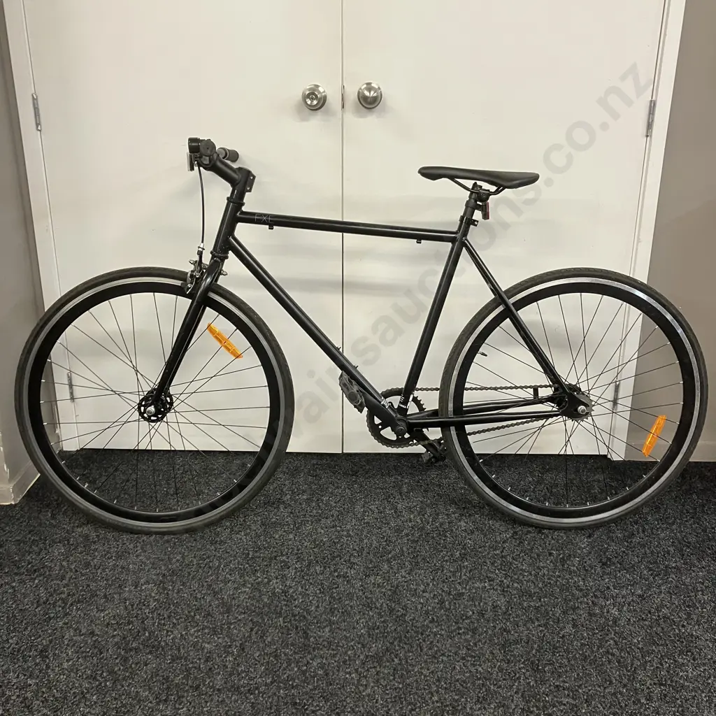 Black FXE Road Bike Image 1++