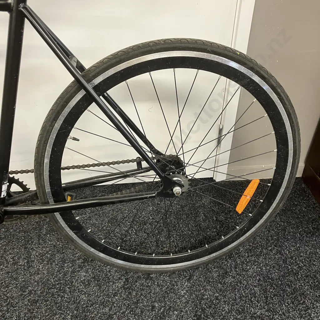 Black FXE Road Bike Image 1++