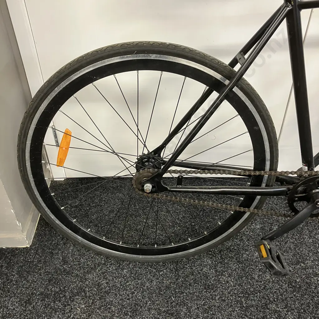 Black FXE Road Bike Image 1++