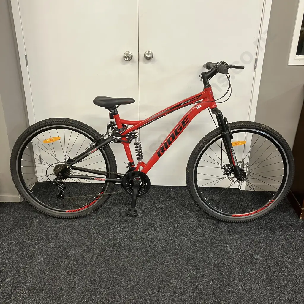 Red & Black Ridge Aftershock 21 Speed Mountain Bike (Missing a Pedal) Image 1++
