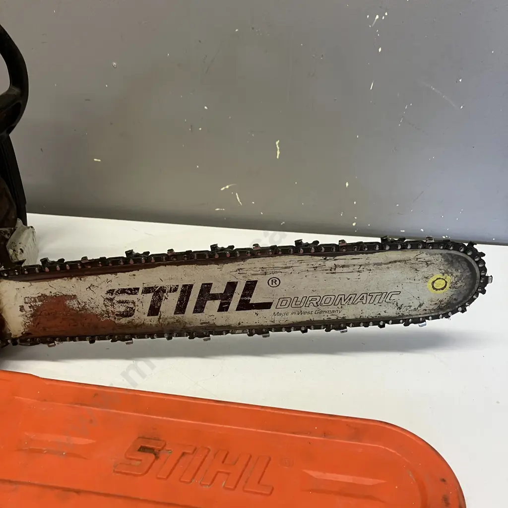 STIHL 024 AV Electronic Quickstop Wood Boss Chainsaw Image 1++