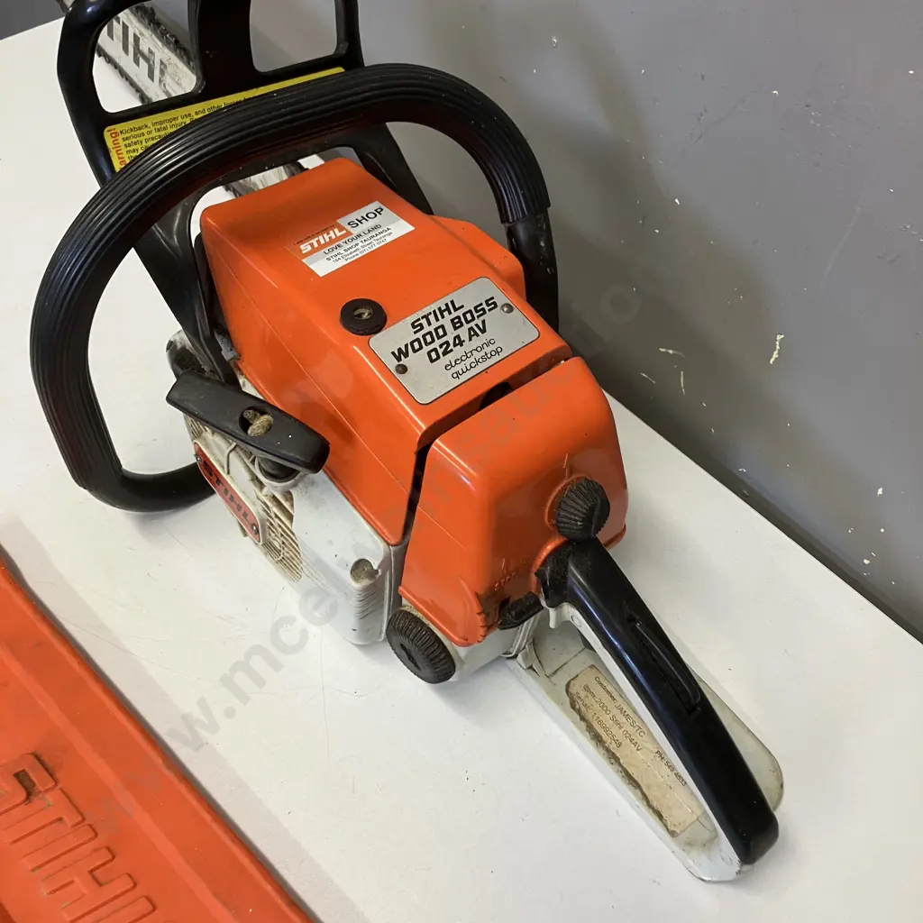 STIHL 024 AV Electronic Quickstop Wood Boss Chainsaw Image 1++
