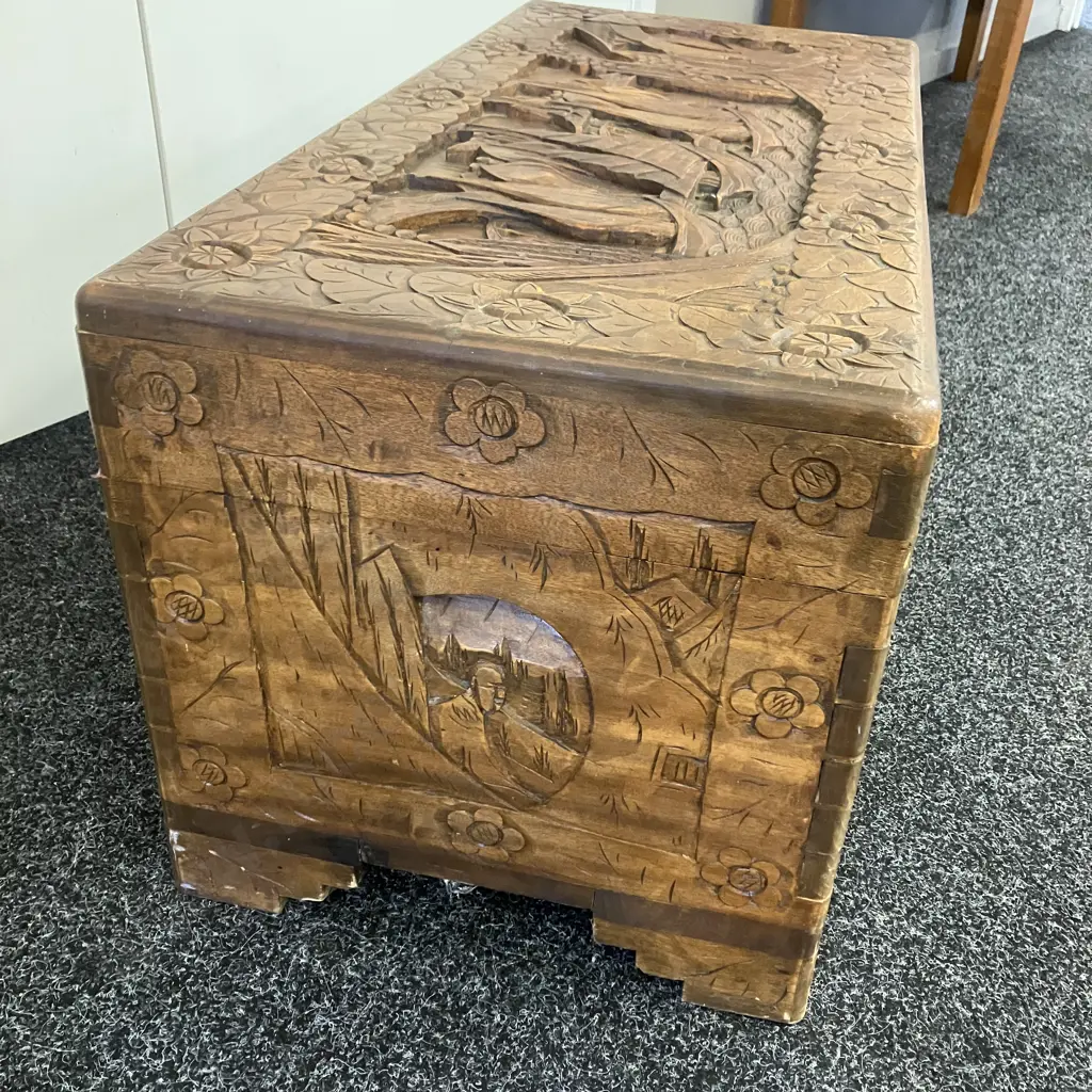 Vintage Fully Carved Camphorwood Chest "Chinese Junks". H38 W79 D38cm - You On & Company Hongkong Image 1++