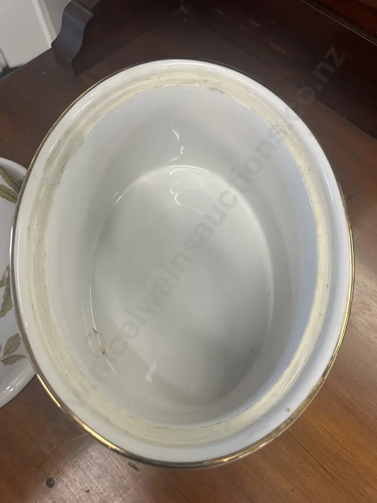 Royal Worcester 'Evesham' Gold Oval Flat Hand Lidded Casserole Dish, Shape 24, Size 4 Image 1++