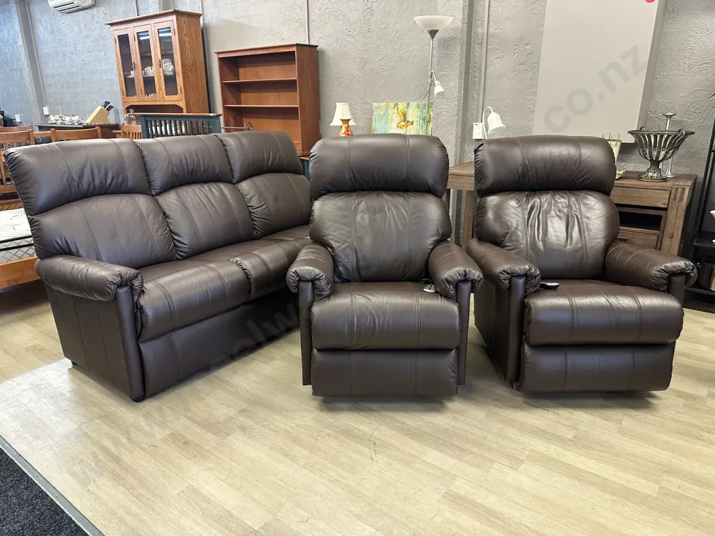 MORGAN La-Z-Boy "Eden" Chocolate Brown Full Leather 3 Seater Couch And Two Power XR+ (electric) Recliner - Rocker Chairs Image 1++