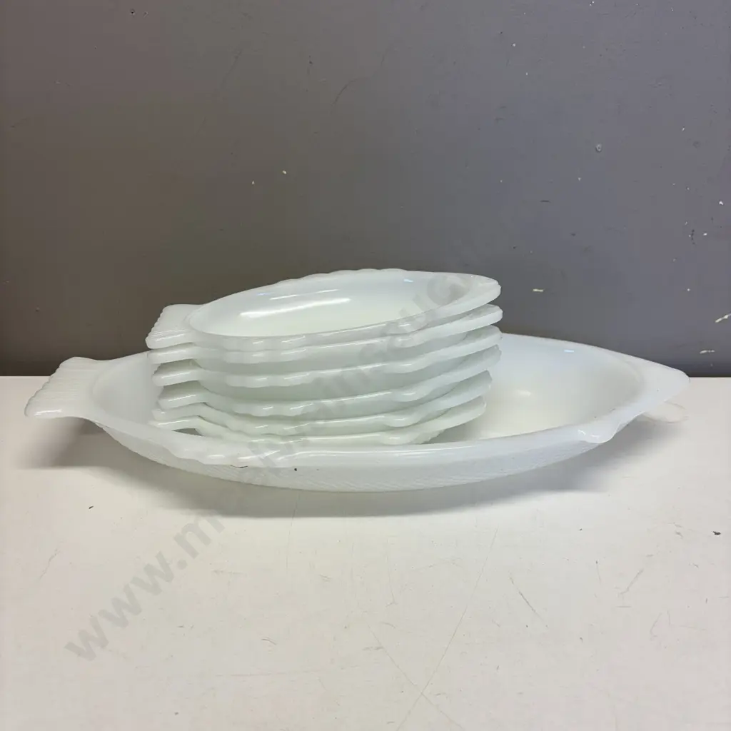 Glasbake 7 Pce White Glass Fish Set Image 1++