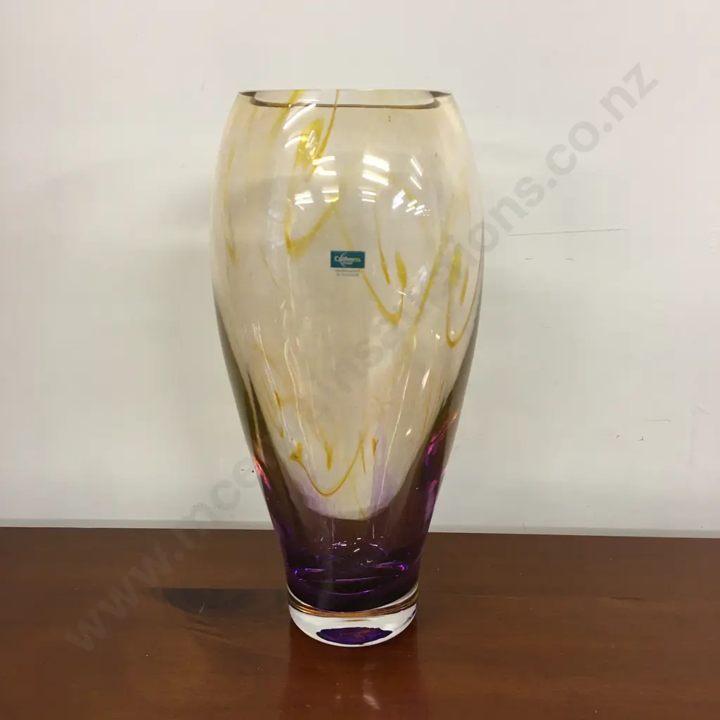 Heavy Caithness Glass Vase H22cm. Image 1++