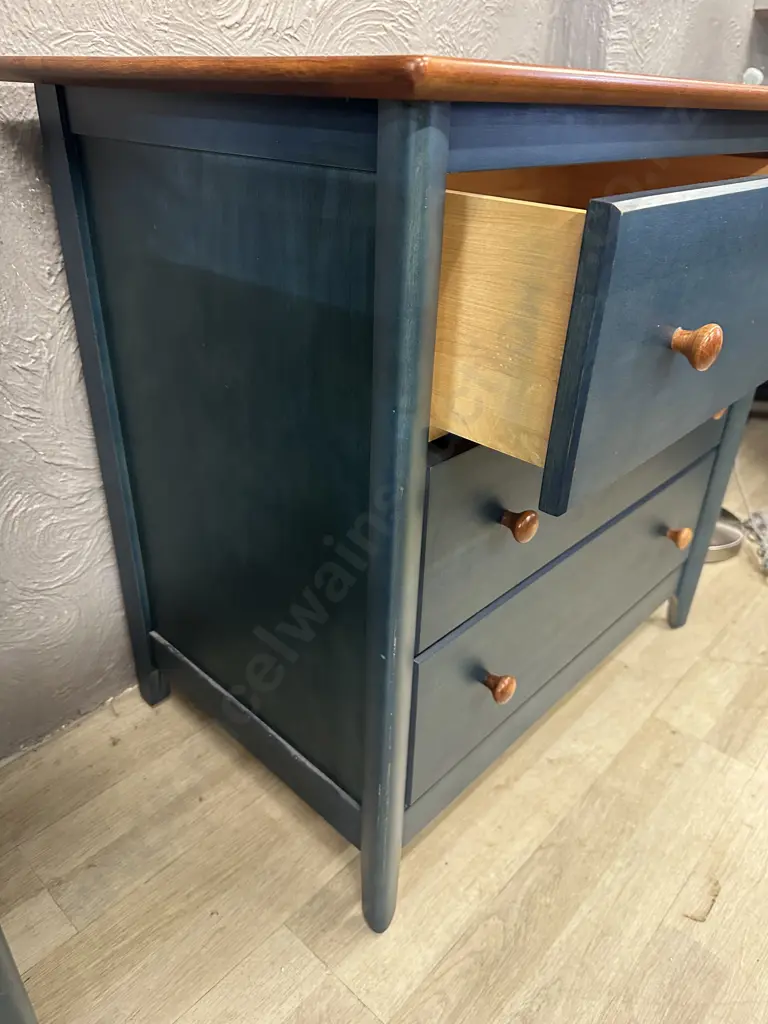 Nadeau (Canada) Green Painted Fruitwood 3 Drawer Chest With Wooden Knobs. H77 W81 D50cm Image 1++