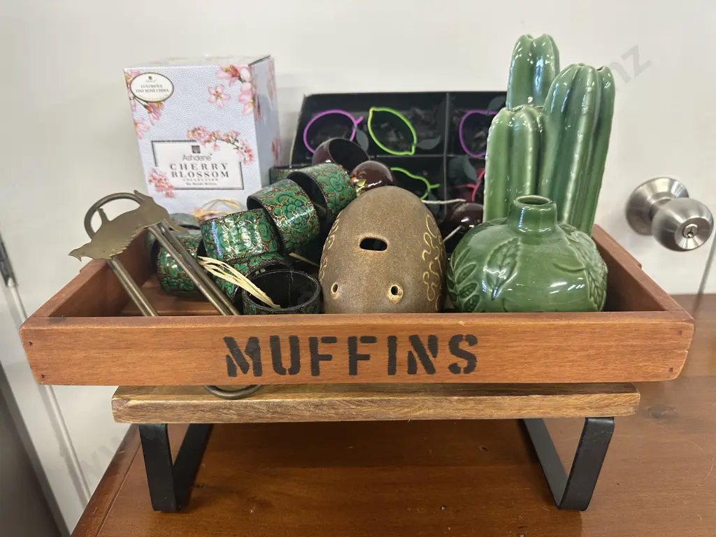Wooden Stand, Muffin Tray, Ornaments, Napkin Rings Etc Image 1++