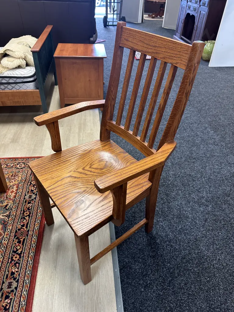 Canadian Oak Double Extension Table With 6 Chairs Including 2 Carvers. H77 W153.5 D106.5 Image 1++