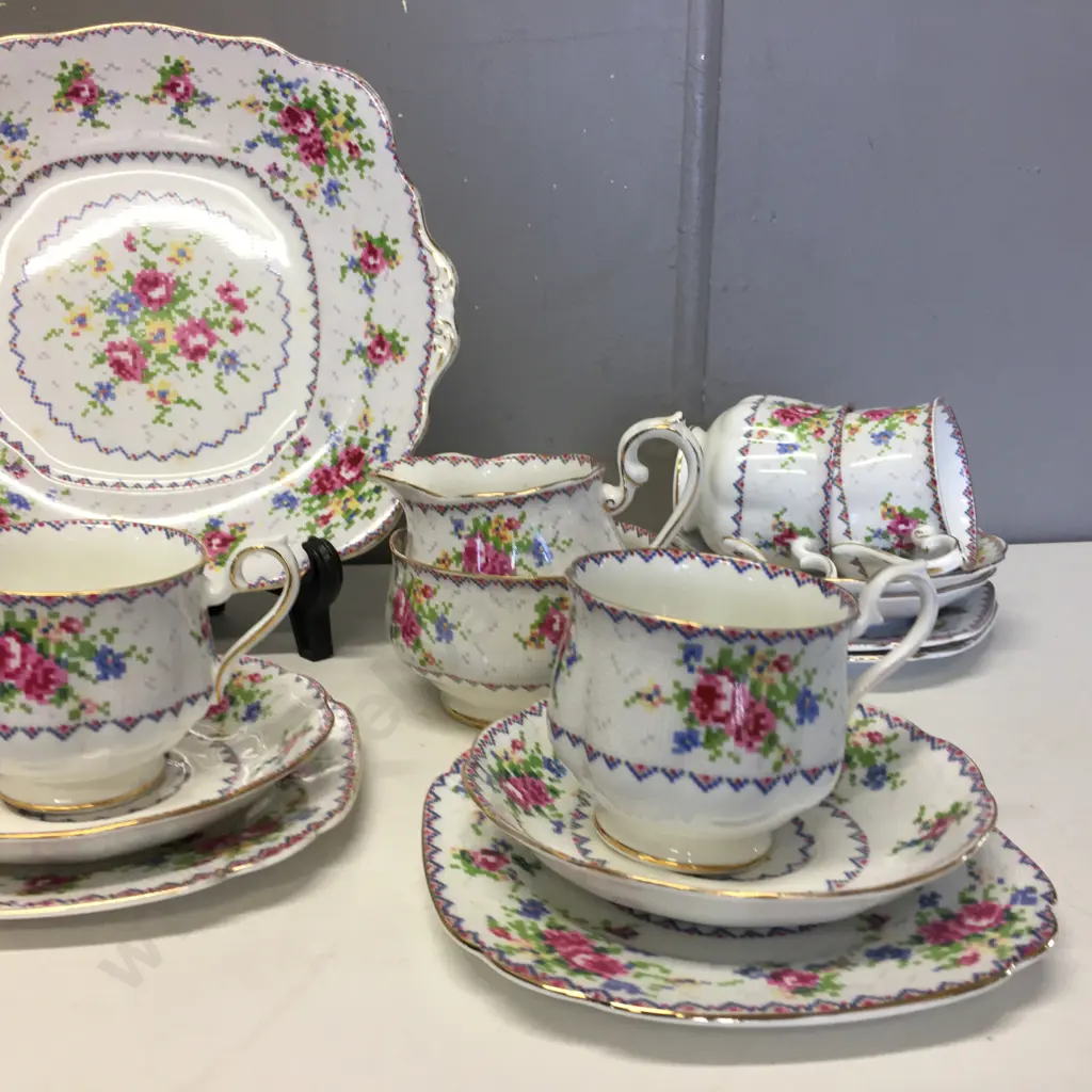 Vintage Royal Albert Petit Point China Pink Roses Teaset Image 1++