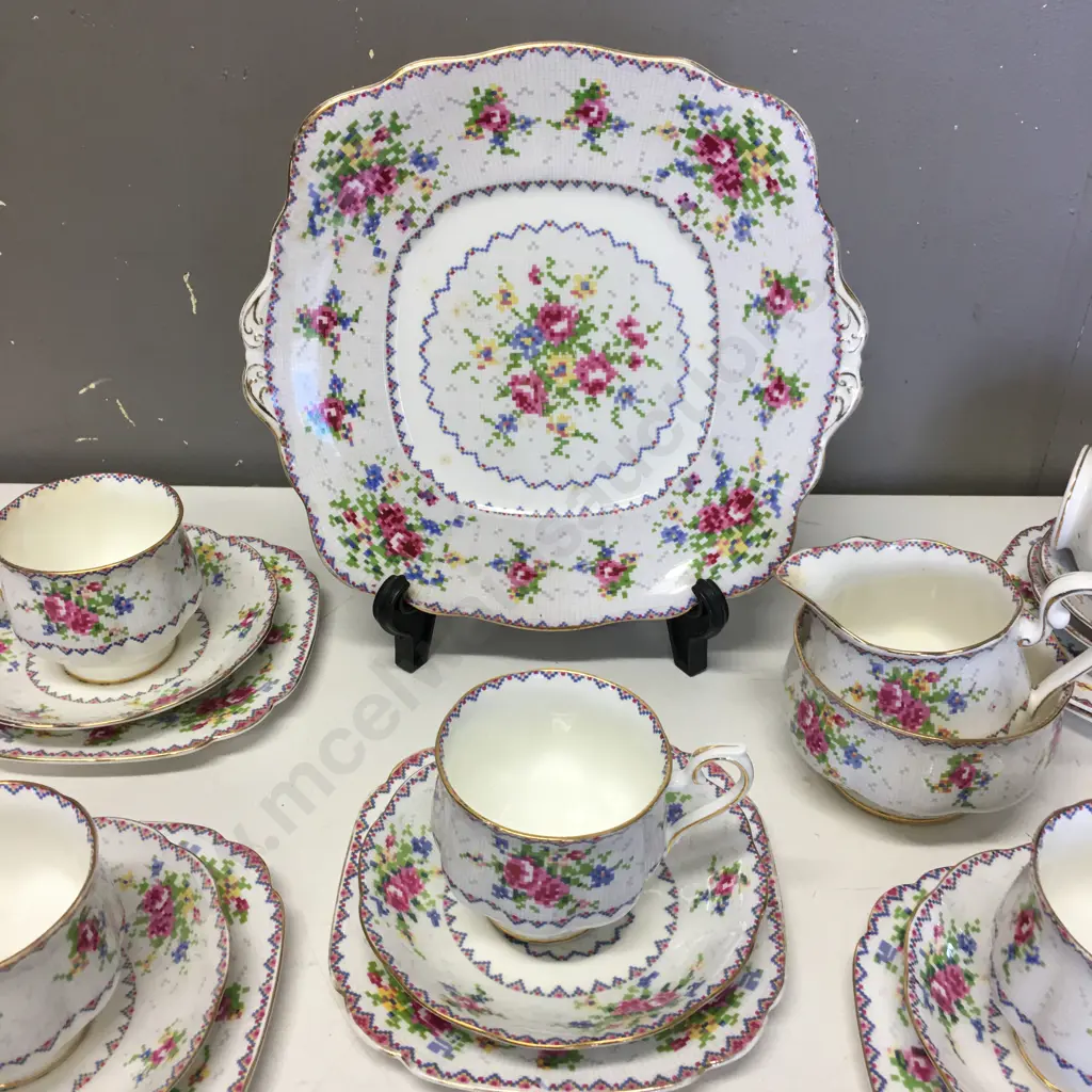 Vintage Royal Albert Petit Point China Pink Roses Teaset Image 1++