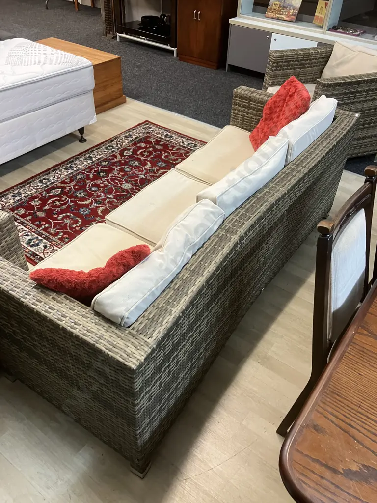 Amalfi Wicker 3 Piece Outdoor Setting (As Found Condition) Image 1++