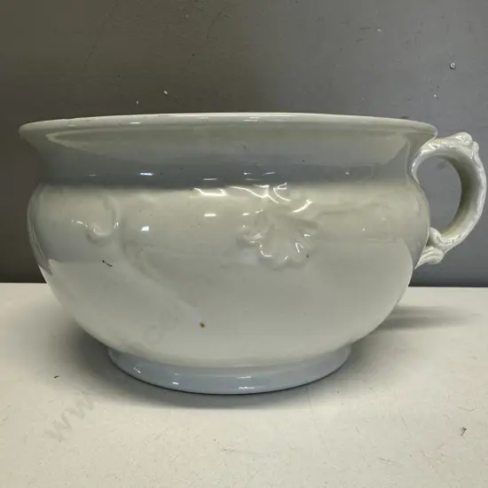 William Adams & Sons White Ironstone Chamber Pot. 13 x 22cm