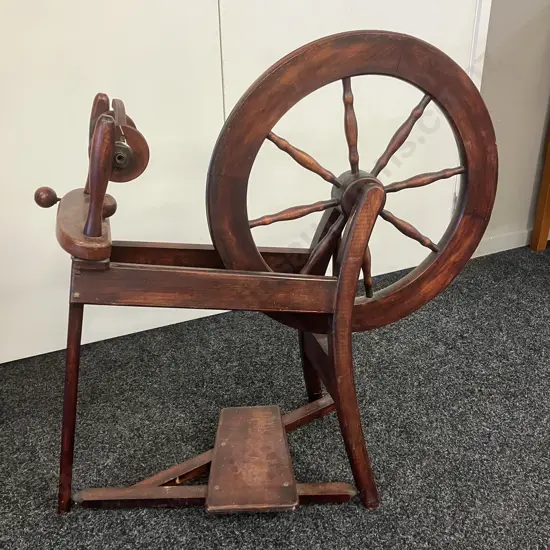 Ashford Traditional Spinning Wheel