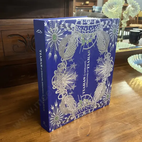 Chaumet Tiaras of Dreams, Dreaming of Tiaras Book - Hardcover Pop-Up