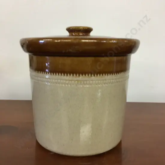 Lidded Two-Tone Stoneware Jar. 16 x 19cm