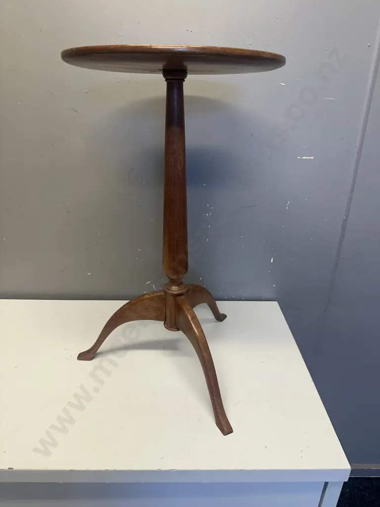 Round Mahogany Wine Table Tri Legged H58,Dia33cm. Image 1++