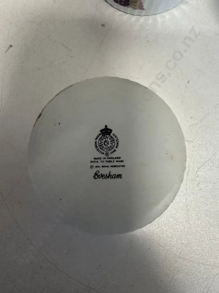 Royal Worcester 'Evesham' Gold Ramekins x 7 Image 1++