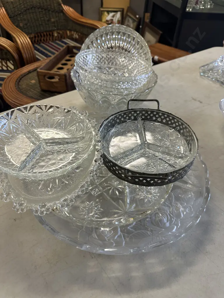 Vintage Lidded Glass Dishes Image 1++