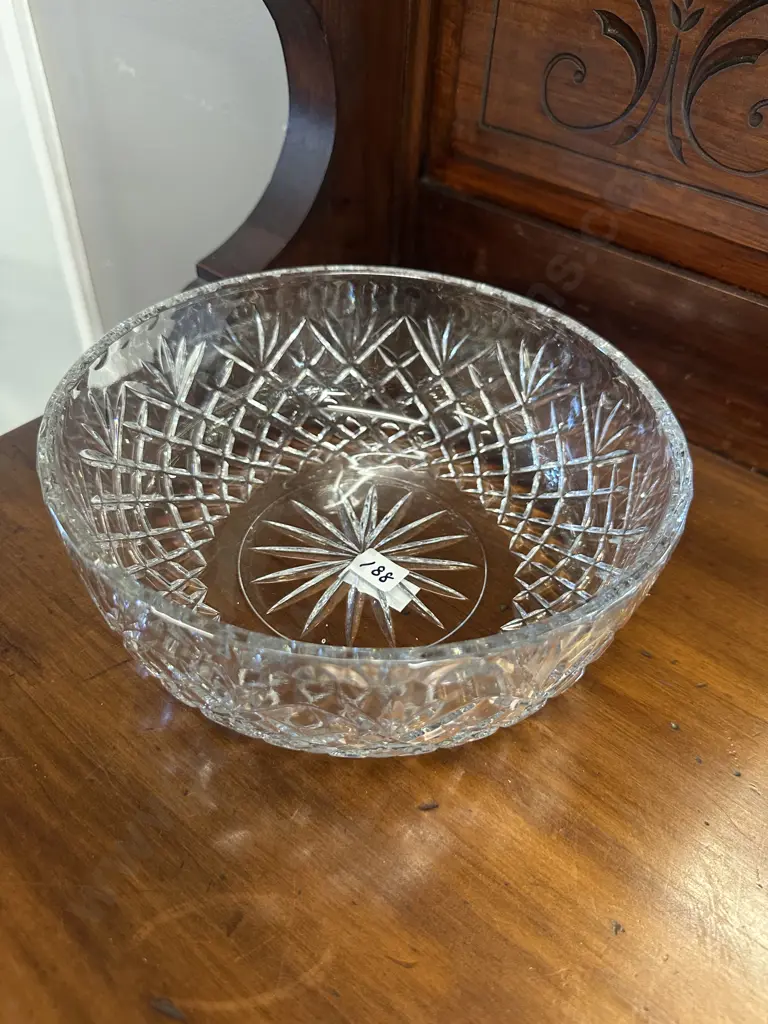 Genuine Hand Cut Zawiercie Polish Lead Crystal Bowl H8.5,Dia22cm. Image 1++