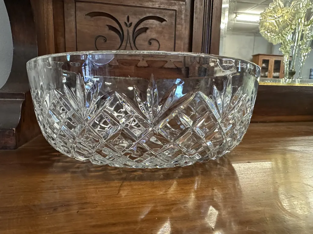Genuine Hand Cut Zawiercie Polish Lead Crystal Bowl H8.5,Dia22cm. Image 1++