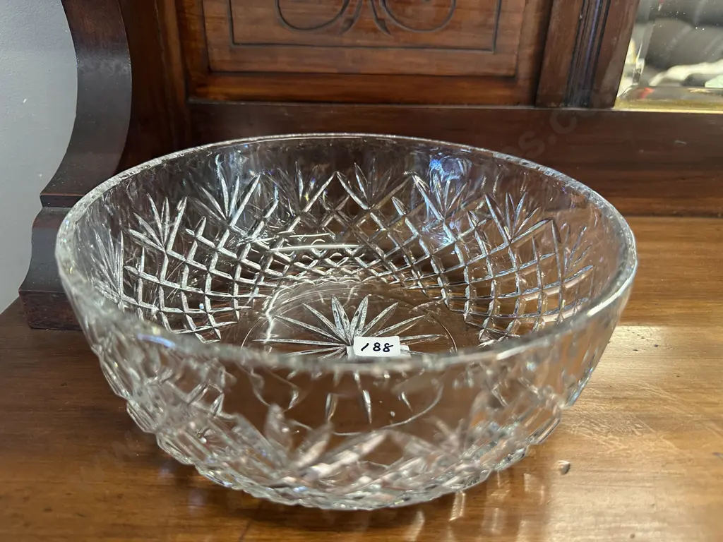Genuine Hand Cut Zawiercie Polish Lead Crystal Bowl H8.5,Dia22cm. Image 1++