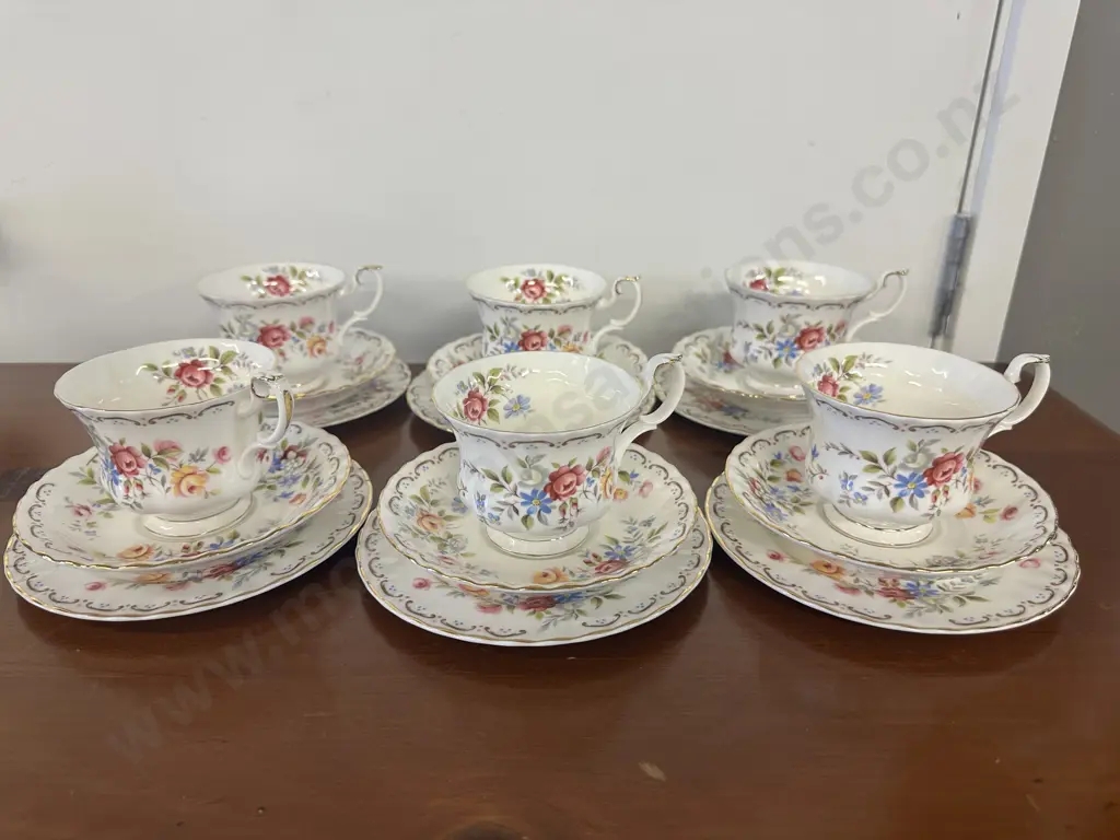 Set Of Six Vintage Royal Albert Jubilee Rose Trios Image 1++