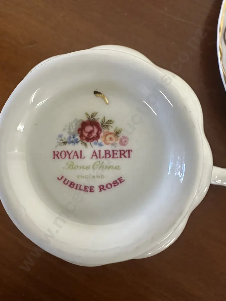 Set Of Six Vintage Royal Albert Jubilee Rose Trios Image 1++