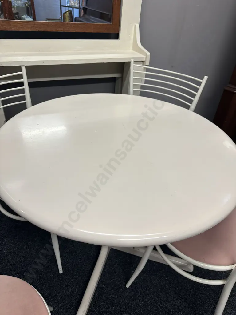 White Lacquered Round Table 72 x 90cm With 4 White Metal Round Upholstered Chairs Image 1++