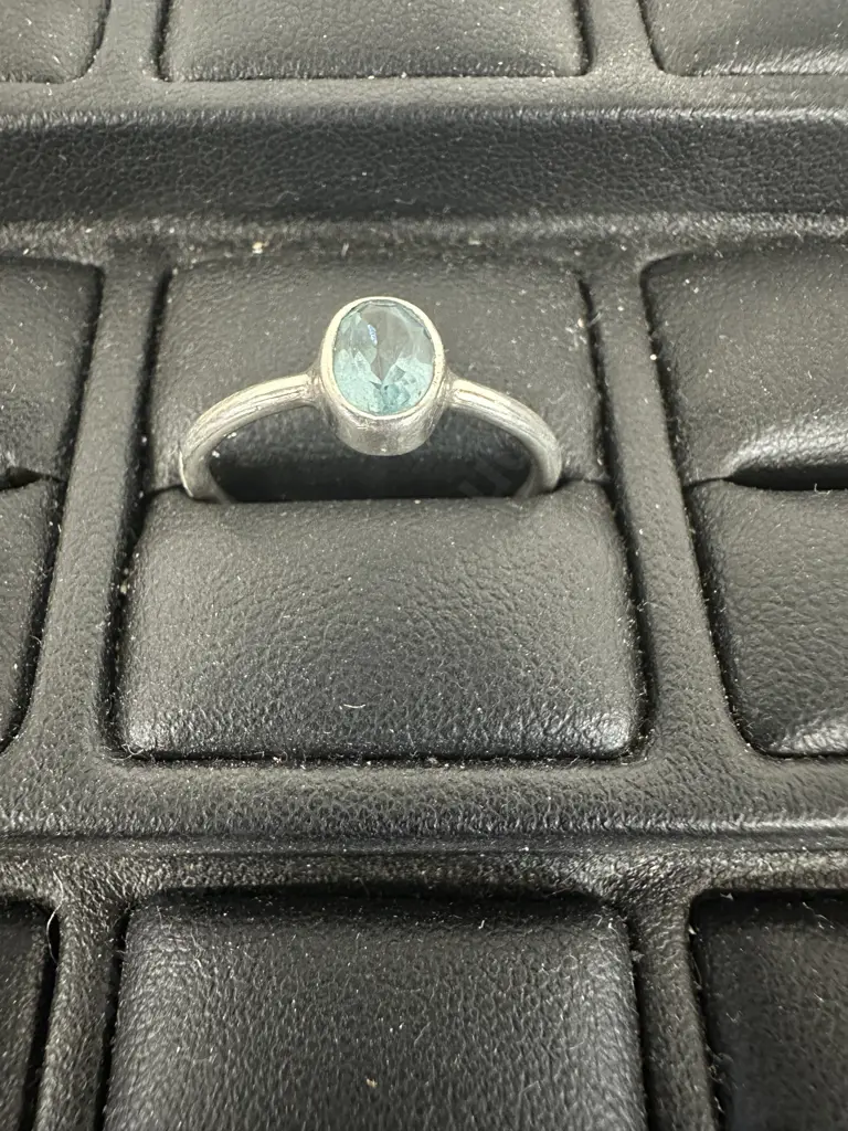 Stamped 925 Silver Ring With Topaz Gemstone Image 1++