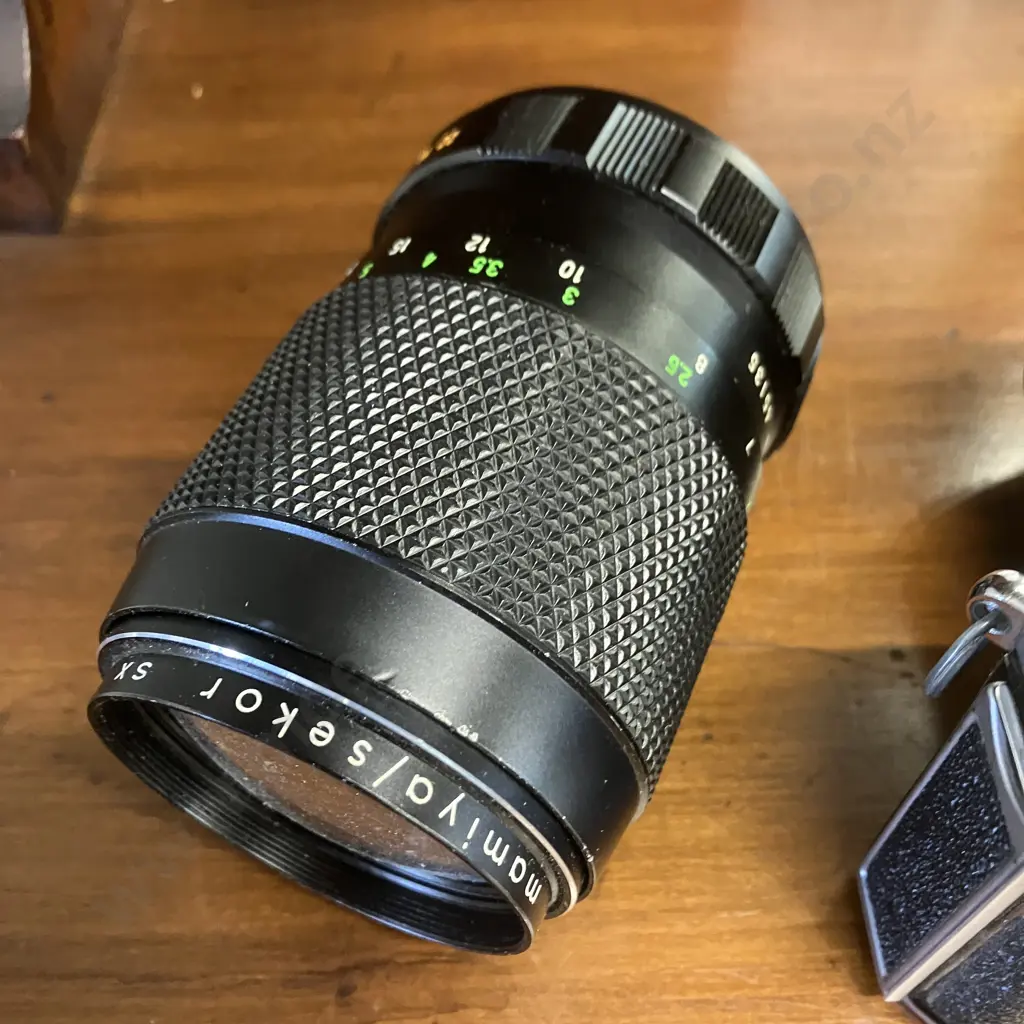 Mamiya/Sekor 1000 DTL World's First Dual-Pattern Meter & 55mm f/1.4 Lens. 135mm F2.8 Lens M42/Pentax Screw Mount Lens Image 1++