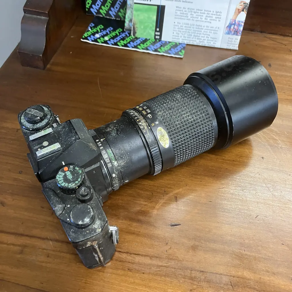 Mamiya ZE-2 35mm SLR FILM Camera With a Rare Mamiya Sekor E 300mm F4 Lens Japan #10293, Instructions Image 1++