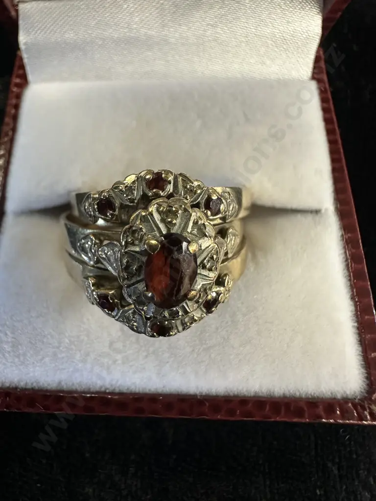 9ct Gold Trio Set With Garnet & Diamonds Stamped 375 (One Ring Damaged) Image 1++