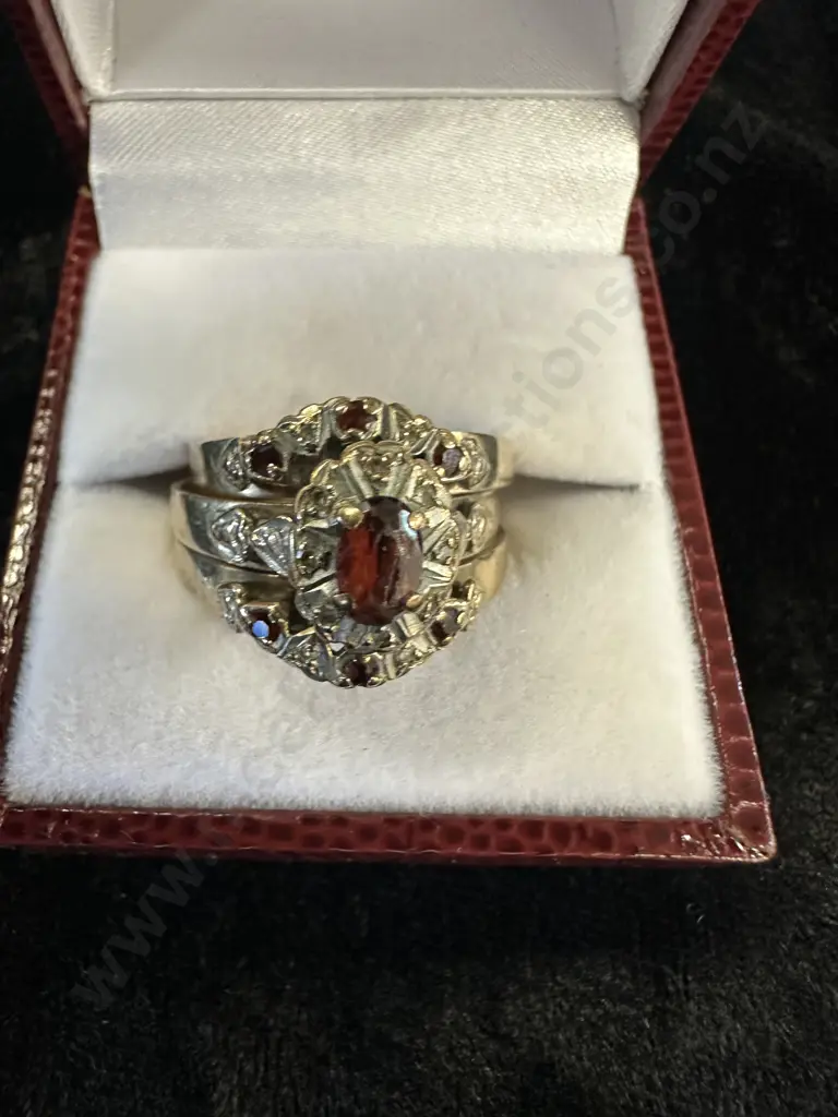 9ct Gold Trio Set With Garnet & Diamonds Stamped 375 (One Ring Damaged) Image 1++