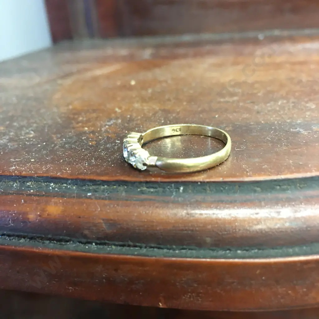 Gold Ring With 5 Clear Stones Stamped 9ct Image 1++
