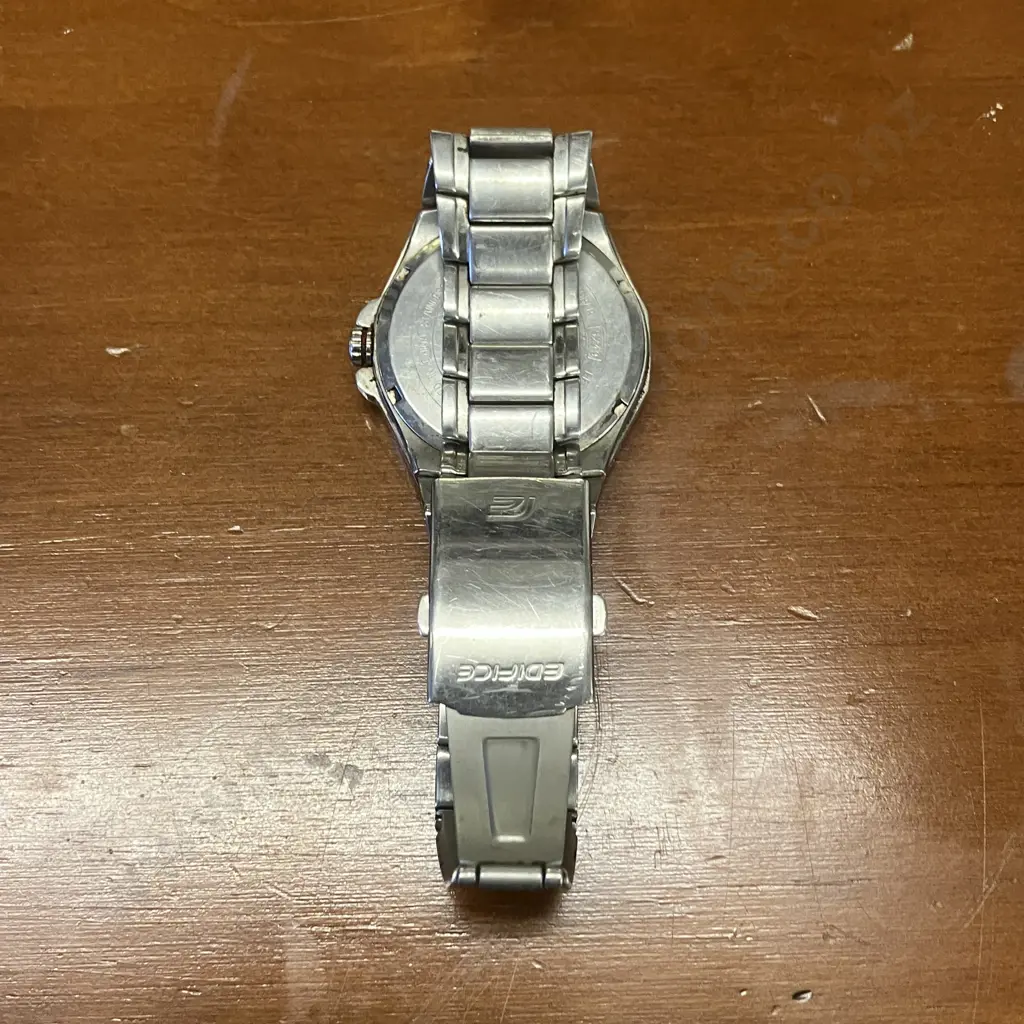Casio Edifice Mens Watch With Date Model EF 133 With Assorted Jewellery Image 1++